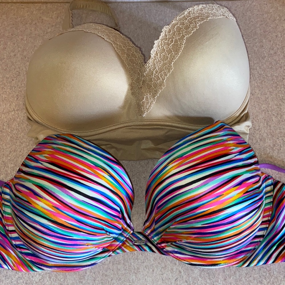 Victoria’s Secret bras lot of 2